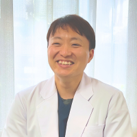 米山知寿医師